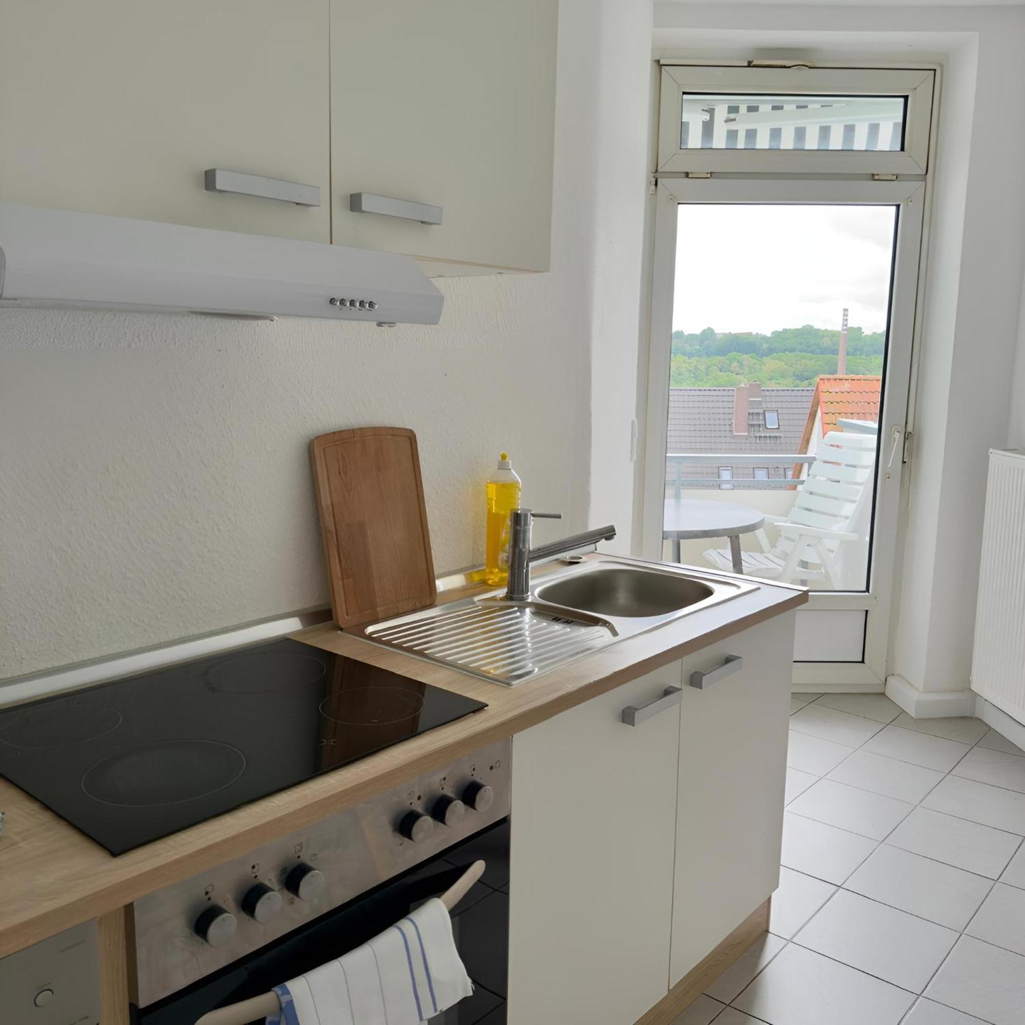 Raha Apartments - Ihr Komfortables Zuhause - Garten - Vollausstattung - Balkon - Parkplatz Kassel Exterior foto